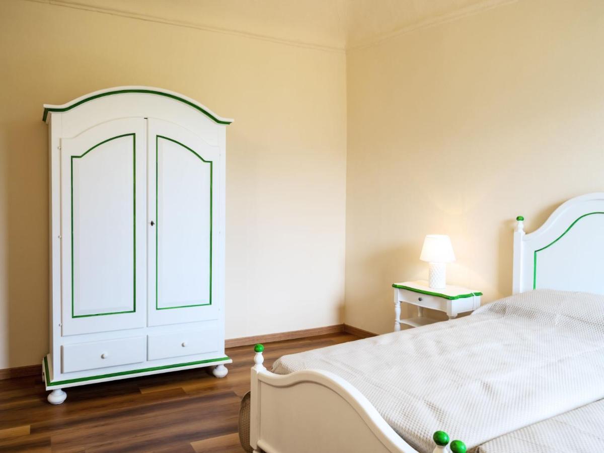 Apartment Verde By Interhome Porto Valtravaglia Eksteriør bilde