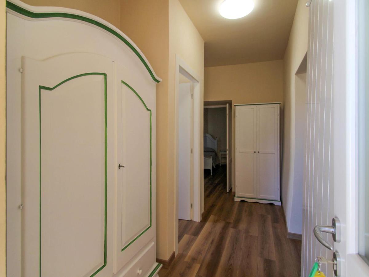 Apartment Verde By Interhome Porto Valtravaglia Eksteriør bilde